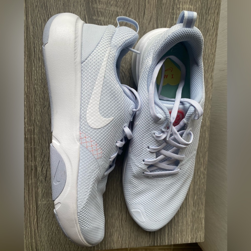 Nike Women’s City Rep Tr Training Shoes, size 10